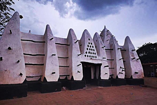 2 Days (1 night) Elephants Safari at Mole Park with Round - trip flights - Flights and timing from Accra: what the 6:00am start really means