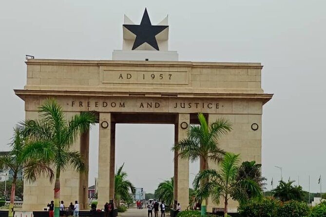 7-Day Private Cultural and Heritage Tour in Ghana - Aburi Botanical Gardens and the Volta River: Craft Stops Plus Fresh Air