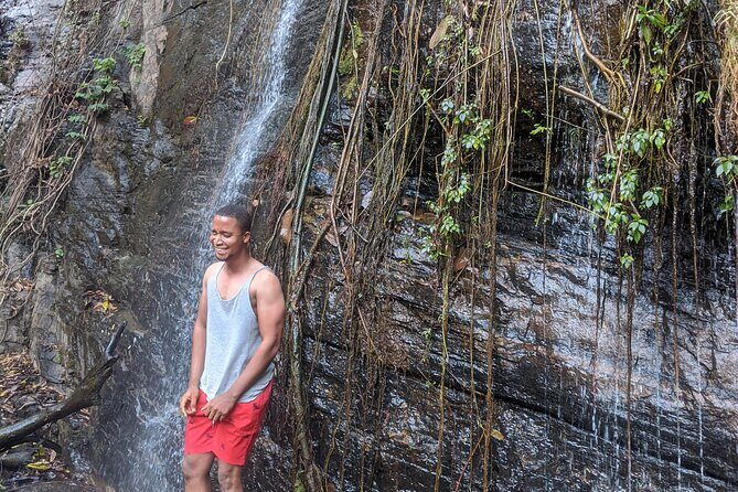 9-Day Private Guided Tour of West Africa (Ghana, Togo & Benin) - Tafi Atome monkeys and cultural village time