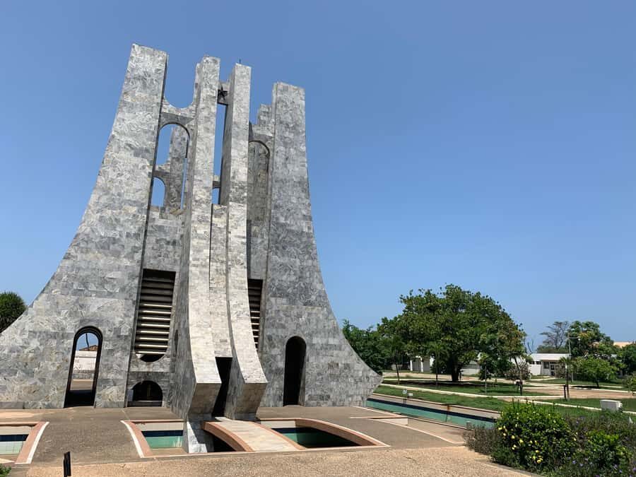 Accra: City Highlights Half-day Guided Tour with Transfers - How to get the most out of your guide (and avoid the weak version)