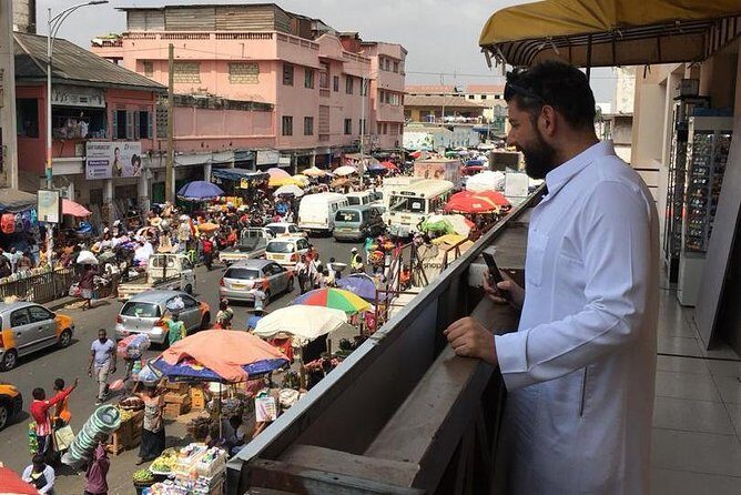 Accra City Tour, explore the history, and local flavours. - Makola Market: 1924 market life and how to shop respectfully