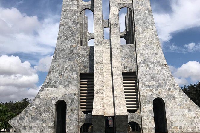 Easytourgh (Accra Tour) - Stop 1: Independence Square in About 30 Minutes