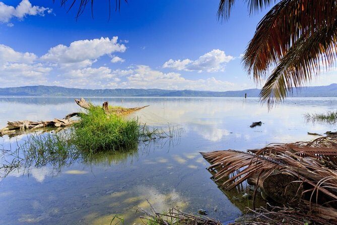 Lake Bosomtwe Boat Cruisely and Kumasi City Tours - Kejetia Market without the overload: go with a plan